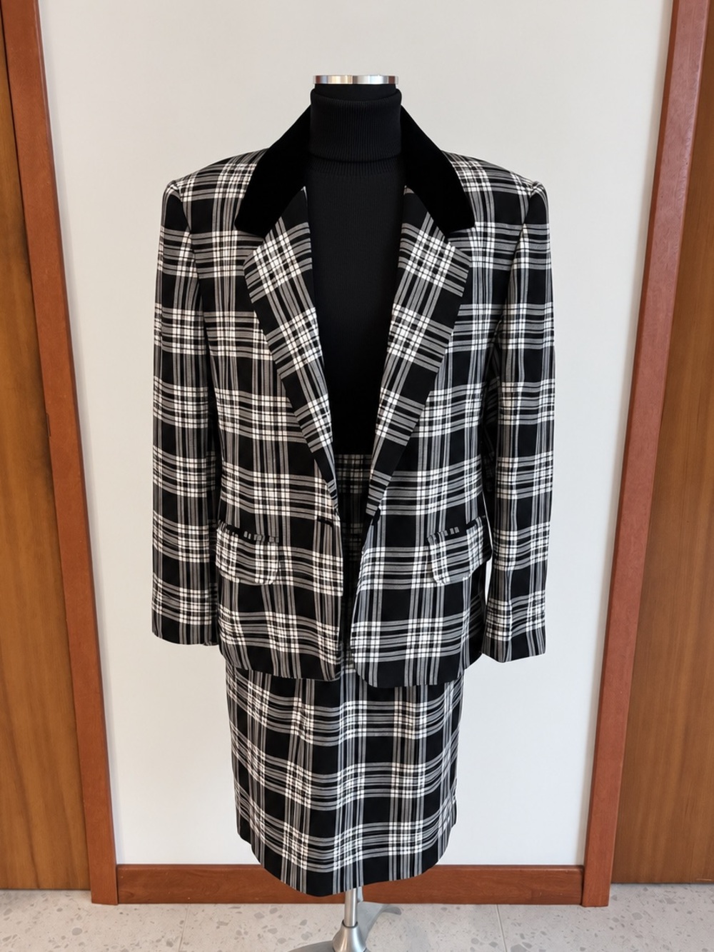 Vintage Liz Claiborne Black & White Academia Plaid Blazer Skirt Set - Size 12